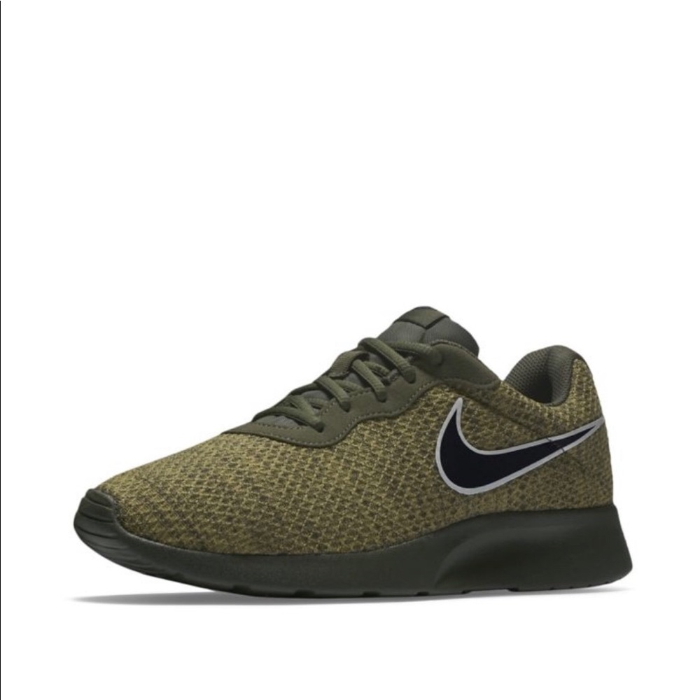 🆕   🎁 💝 Men's Nike Tanjun Premium Sneakers